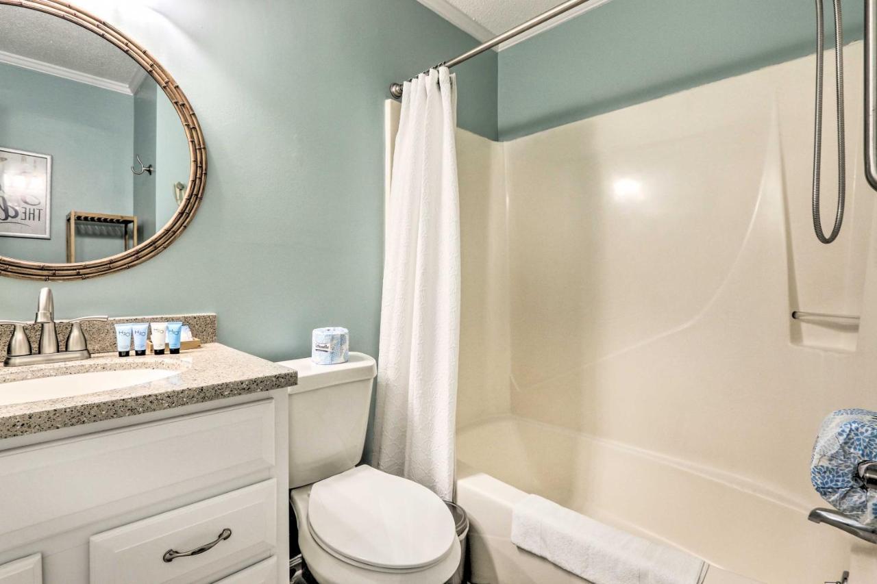 Apartment Hilton Head Ocean-view Steps To Beach!